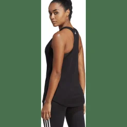 Loungewear Essentials Loose Logo Damen T-Shirt