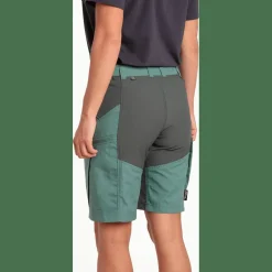 Makke II Damen Shorts
