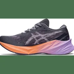 Novablast 3 Damen Laufschuhe