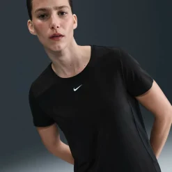 One Classic Dri-Fit Damen T-Shirt