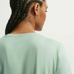 One Classic Dri-Fit Damen T-Shirt