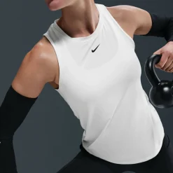 One Classic Dri-Fit Damen T-Shirt