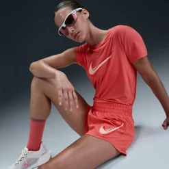 One Dri-Fit Mid-Rise-Lined Damen Shorts