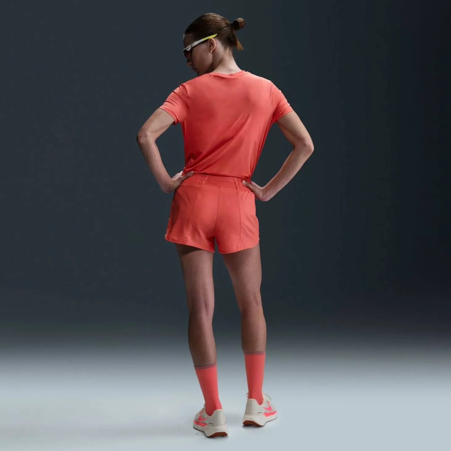 One Dri-Fit Mid-Rise-Lined Damen Shorts