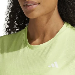 Own the Run T-Shirt Damen T-Shirt