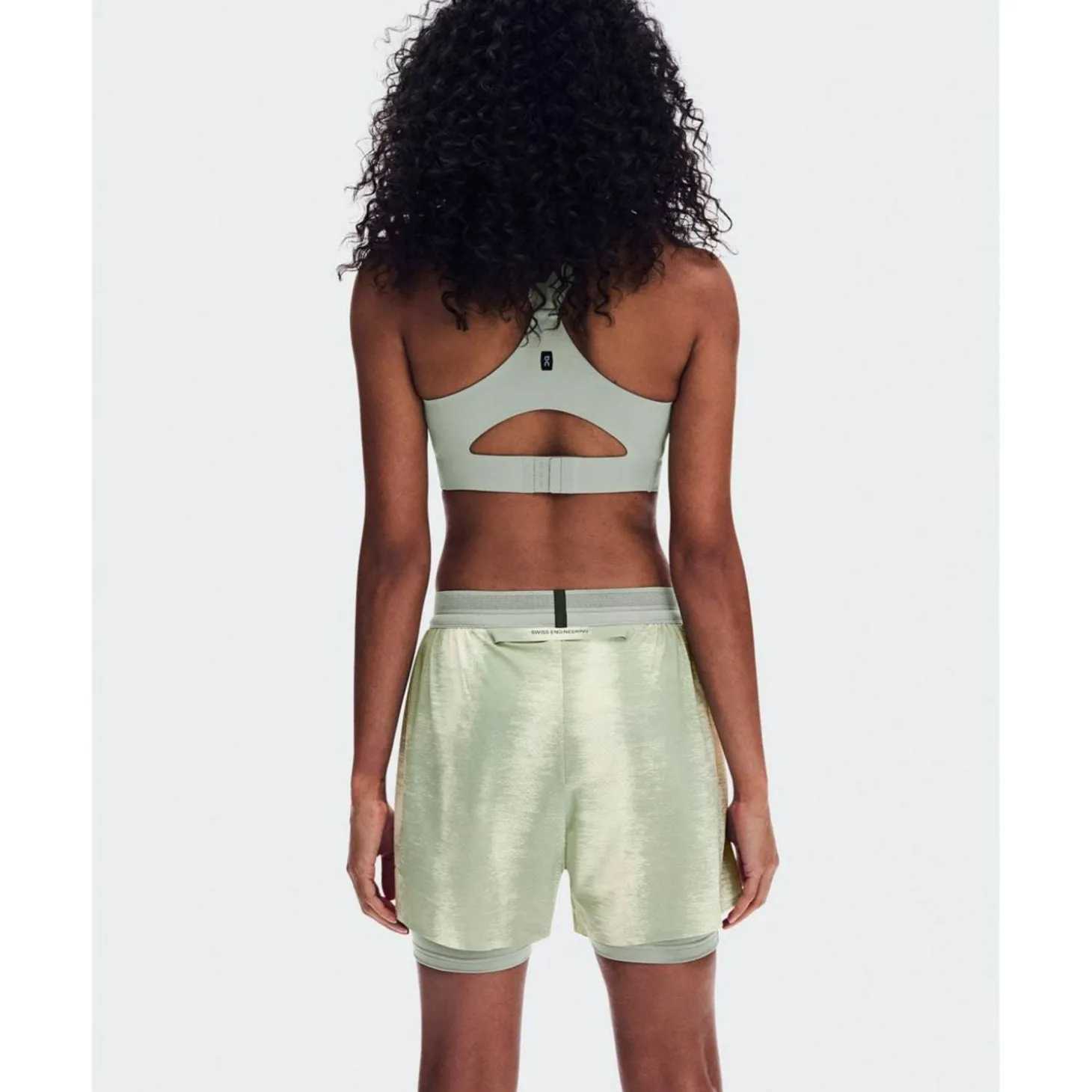 Performance Terra Damen Shorts