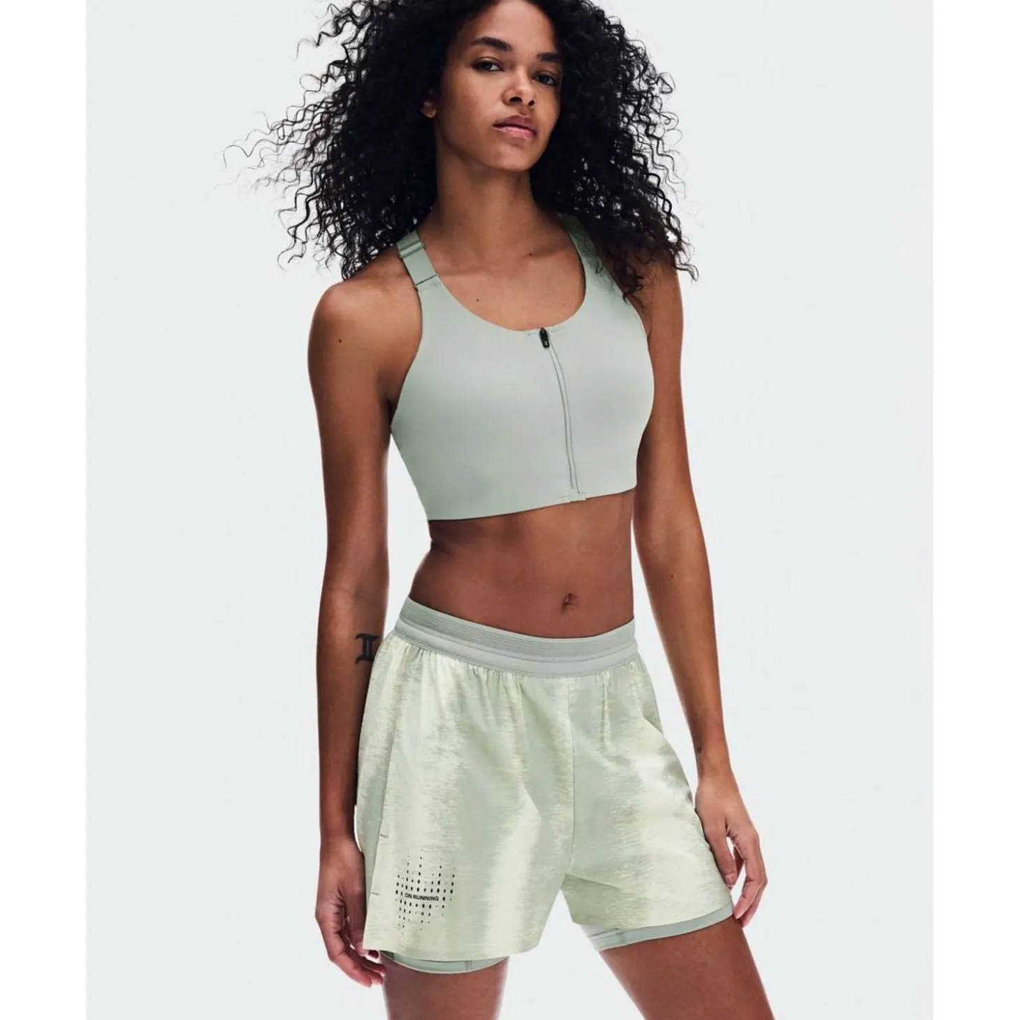 Performance Terra Damen Shorts