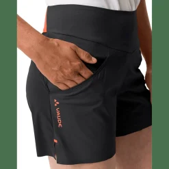 Scopi y III Damen Shorts