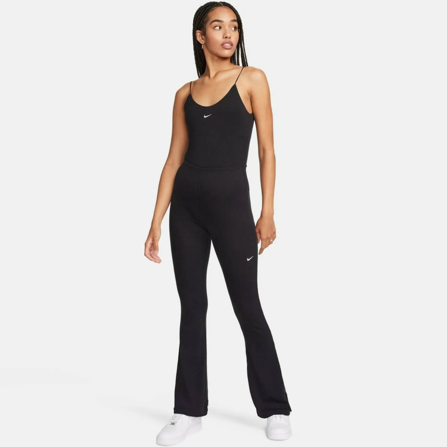 Sportswear Chill Mini-Rib Flared Damen Tights