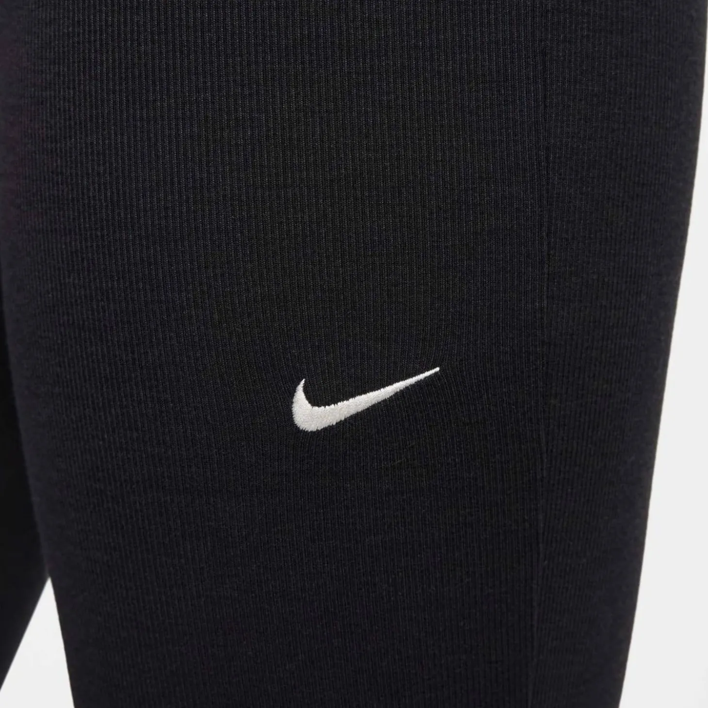 Sportswear Chill Mini-Rib Flared Damen Tights