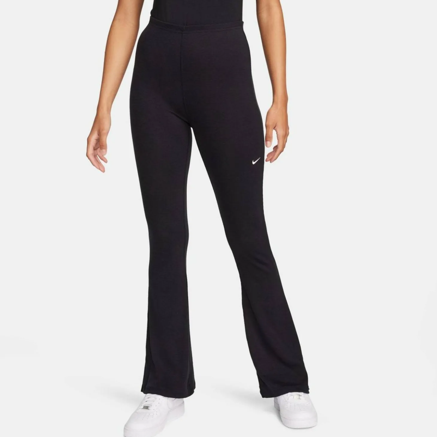 Sportswear Chill Mini-Rib Flared Damen Tights