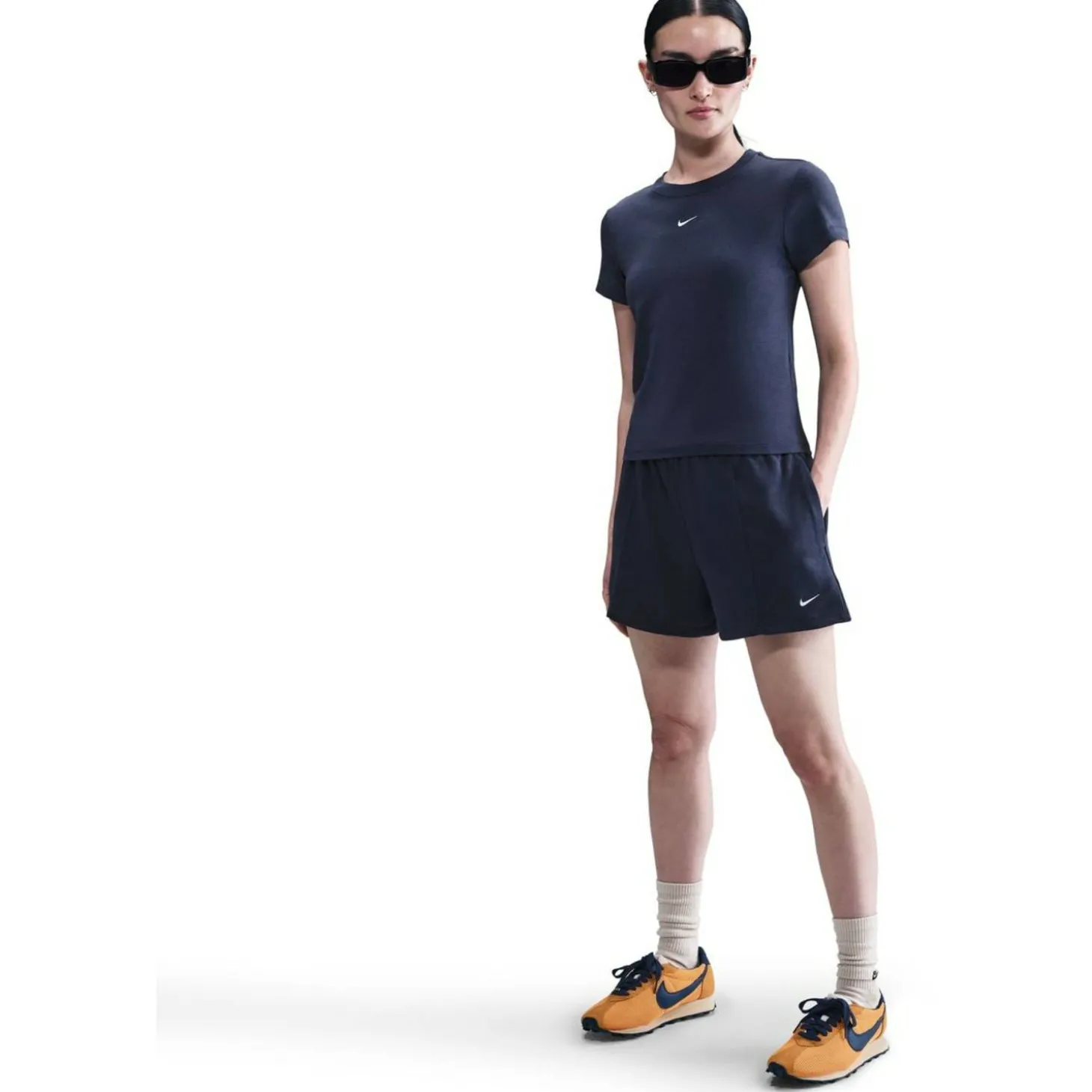 Sportswear Chill Terry Mid-Rise 4" French Terry Damen Shorts