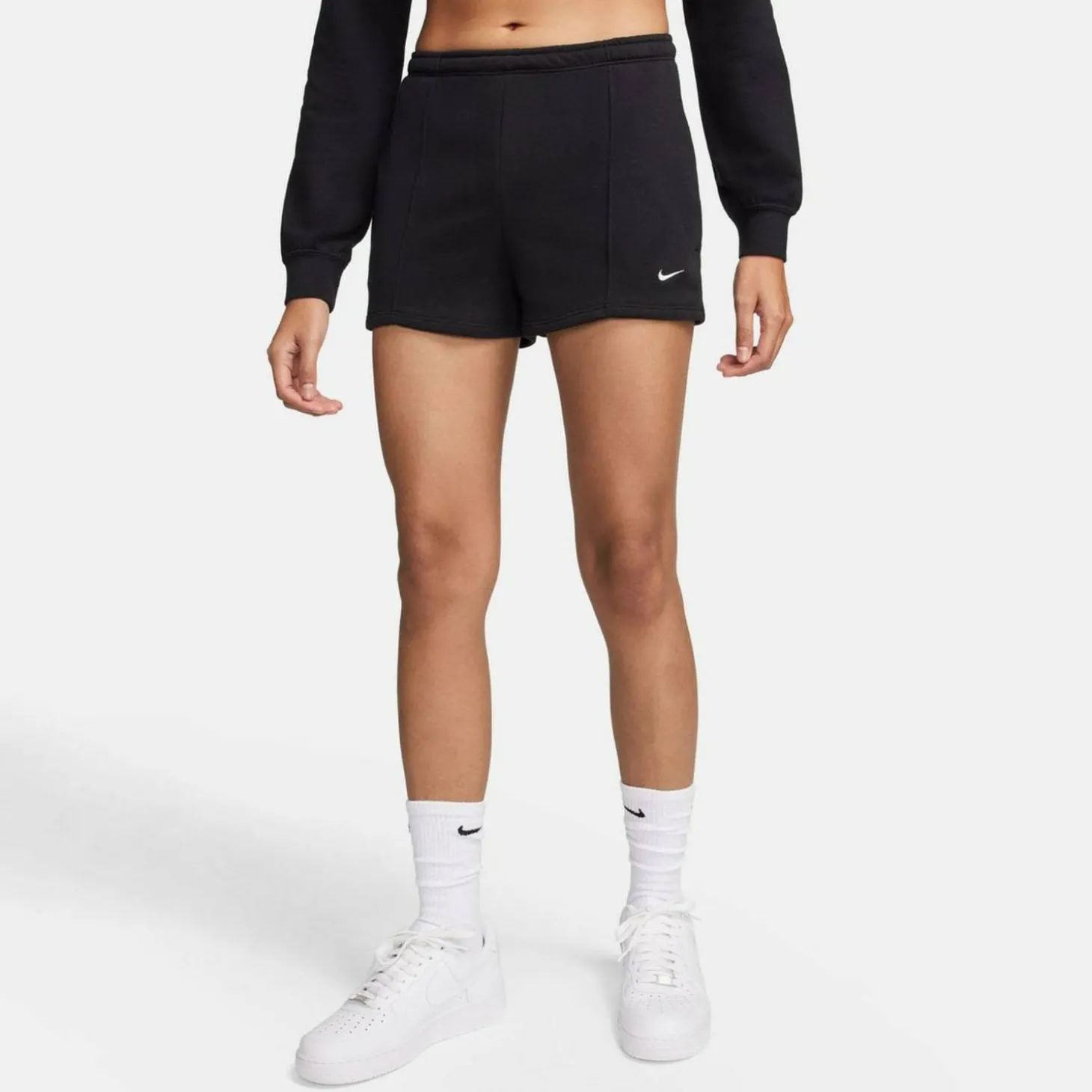 Sportswear Chill Terry Slim High-Waisted French Terry 2" Damen Shorts