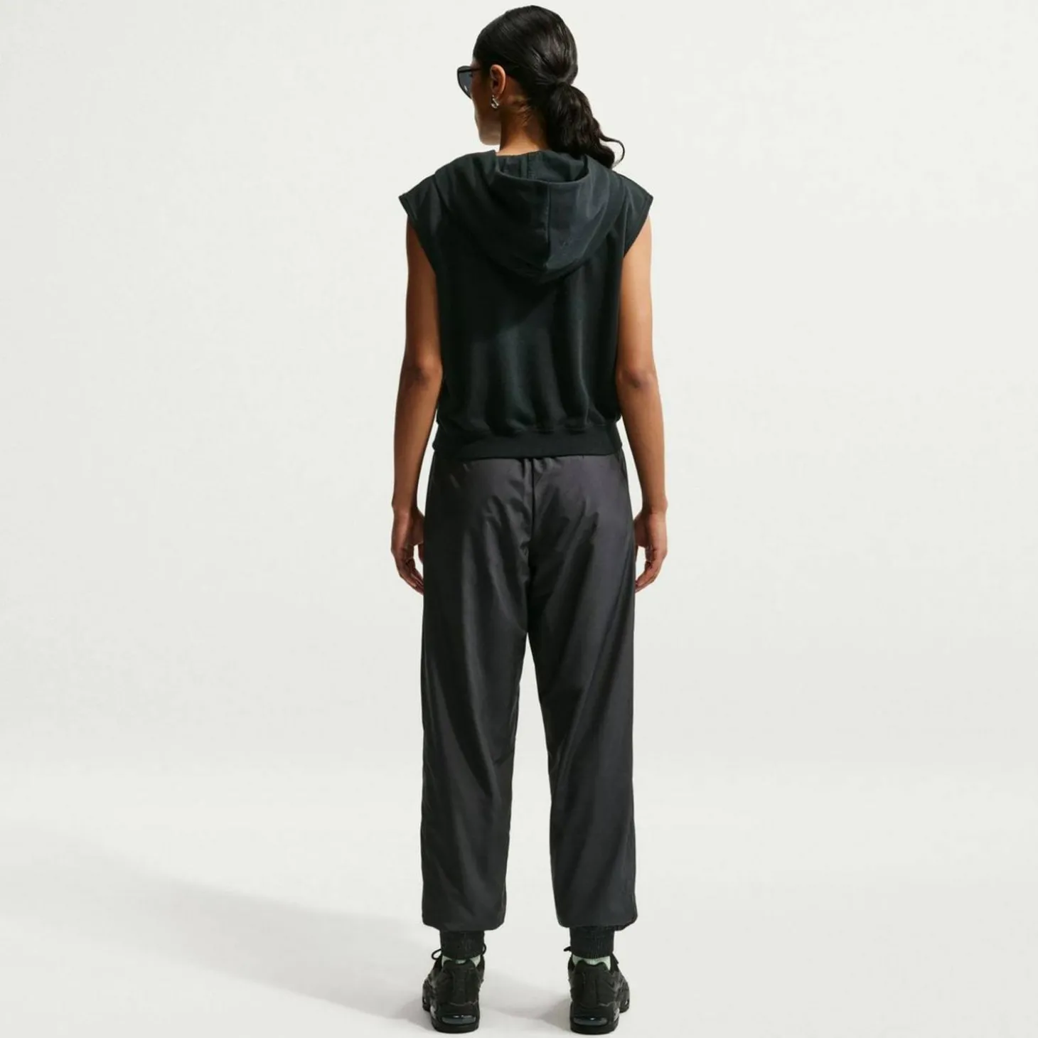Sportswear Classic Wovens UV Protection Mid-Rise Loose Damen Jogginghose