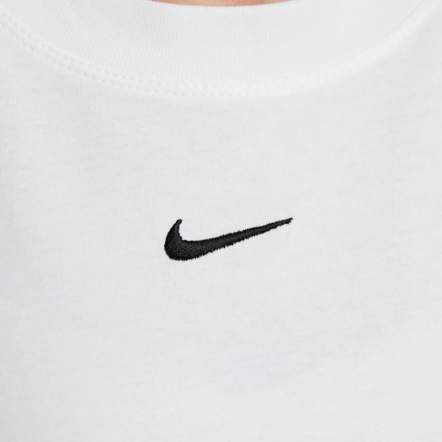 Sportswear Essential Damen T-Shirt