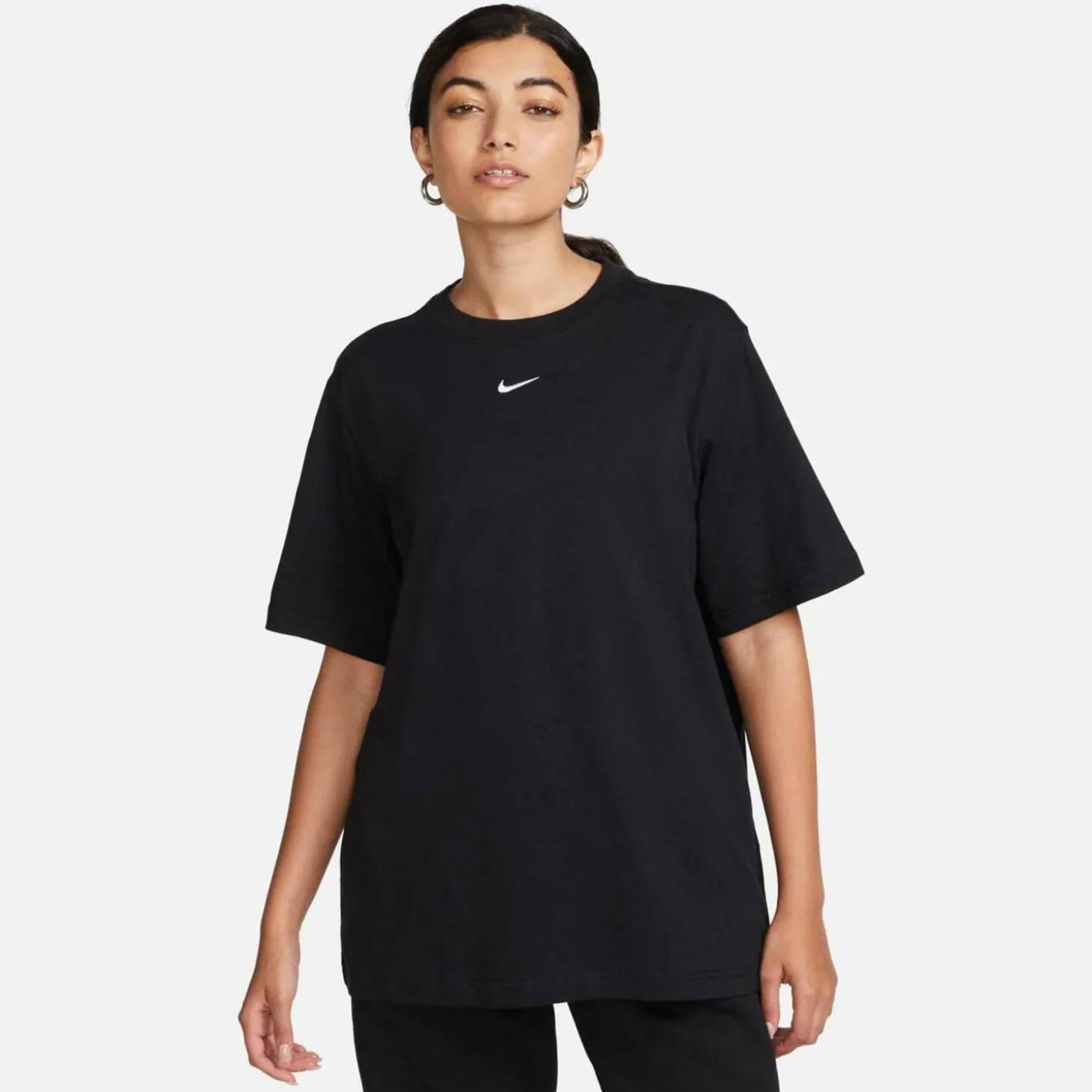 Sportswear Essential Damen T-Shirt