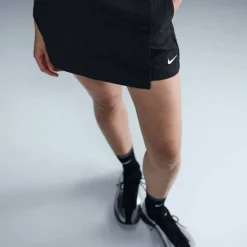 Sportswear Essential Woven Skort Damen Shorts