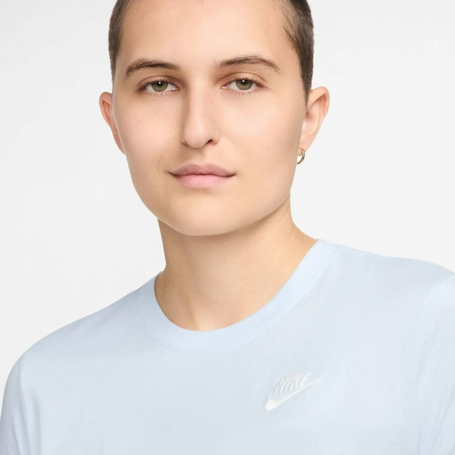Sportswear Essentials Damen T-Shirt