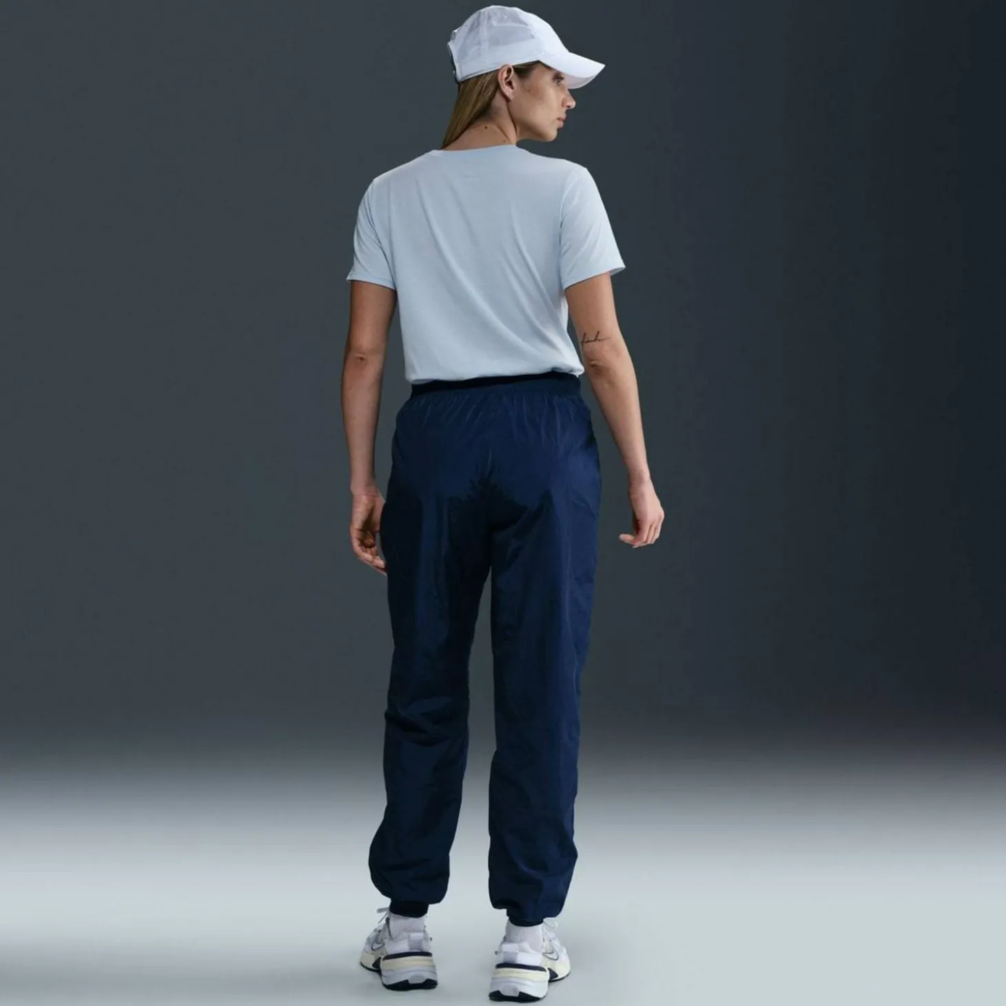 Sportswear Essentials Damen T-Shirt