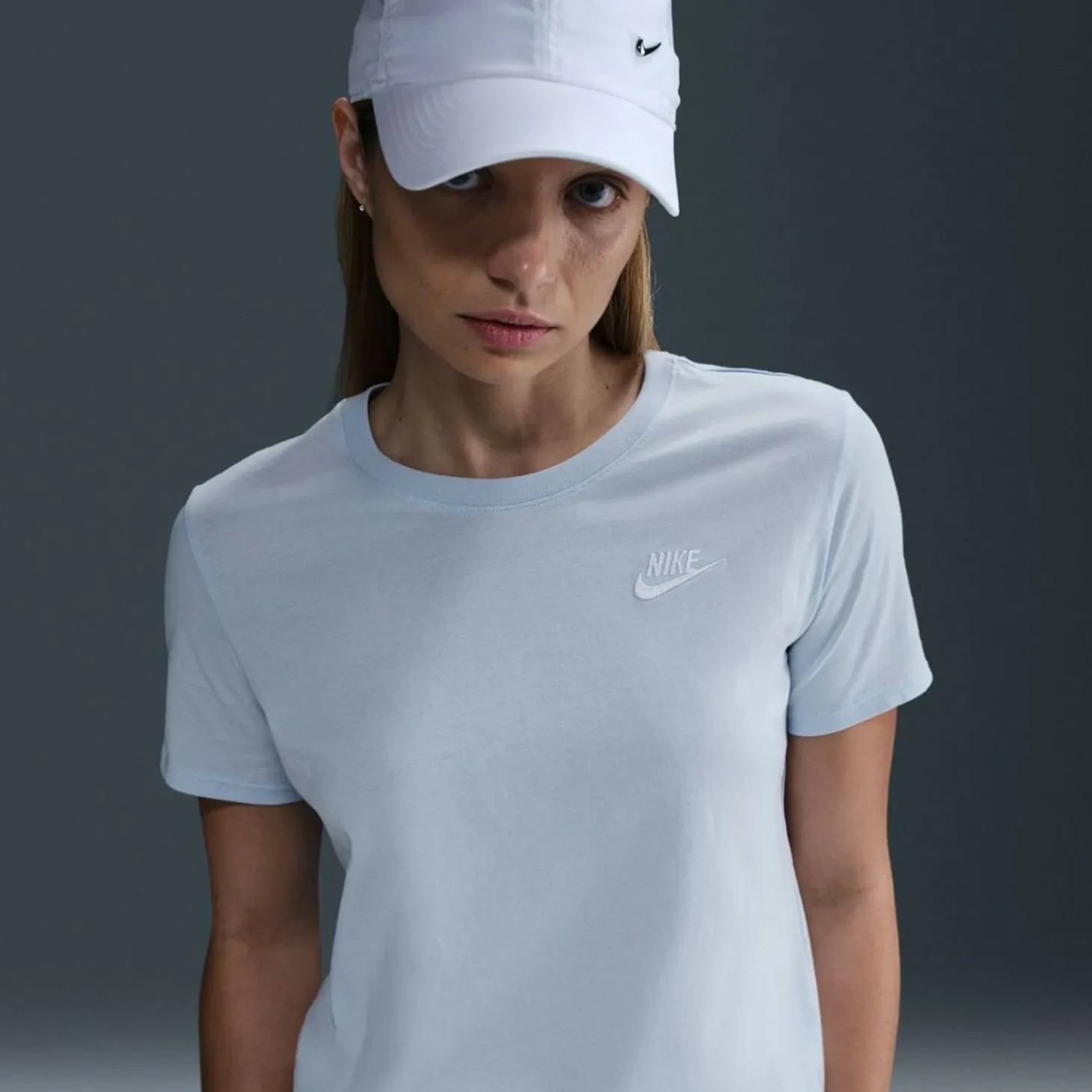 Sportswear Essentials Damen T-Shirt