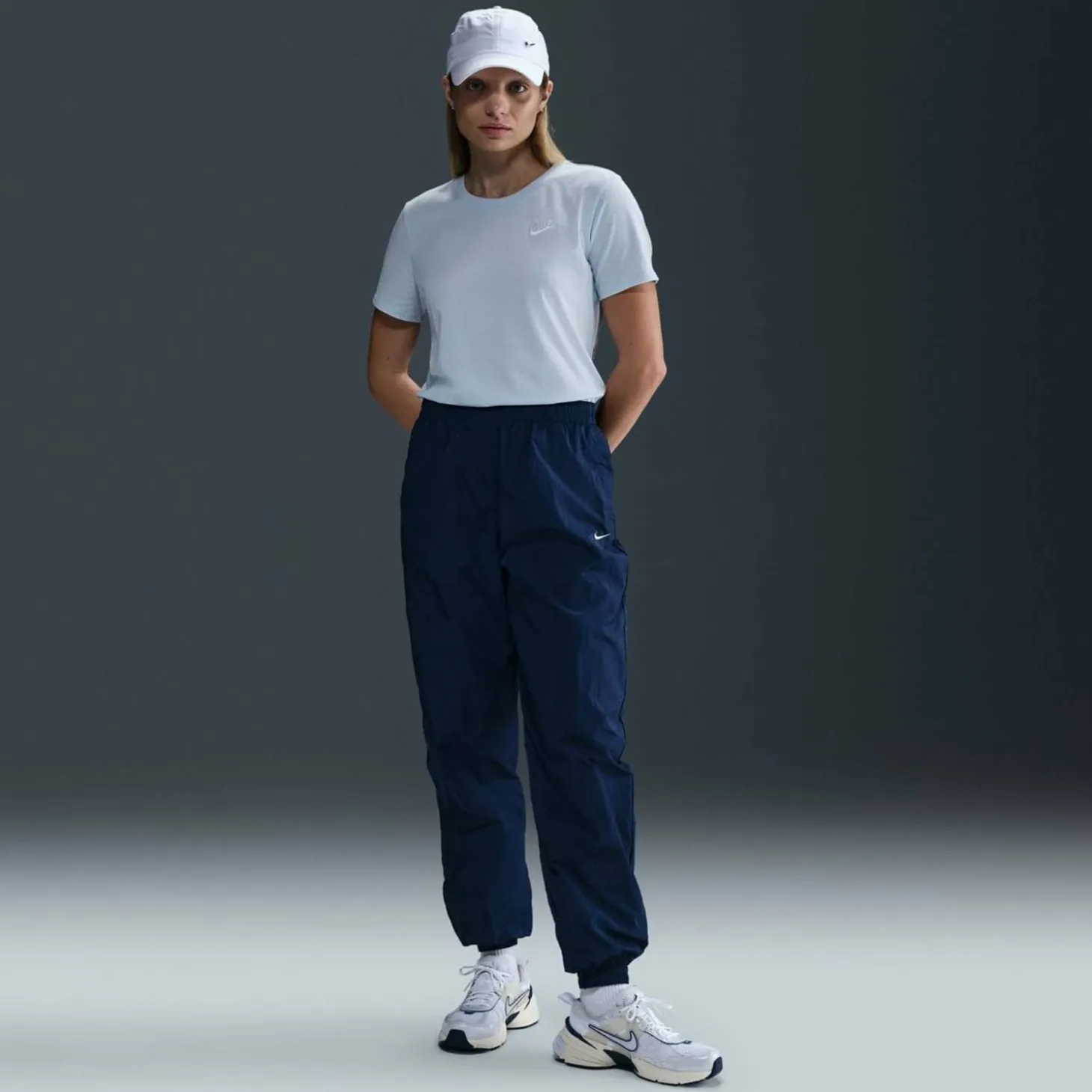 Sportswear Essentials Damen T-Shirt