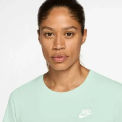 Sportswear Essentials Damen T-Shirt