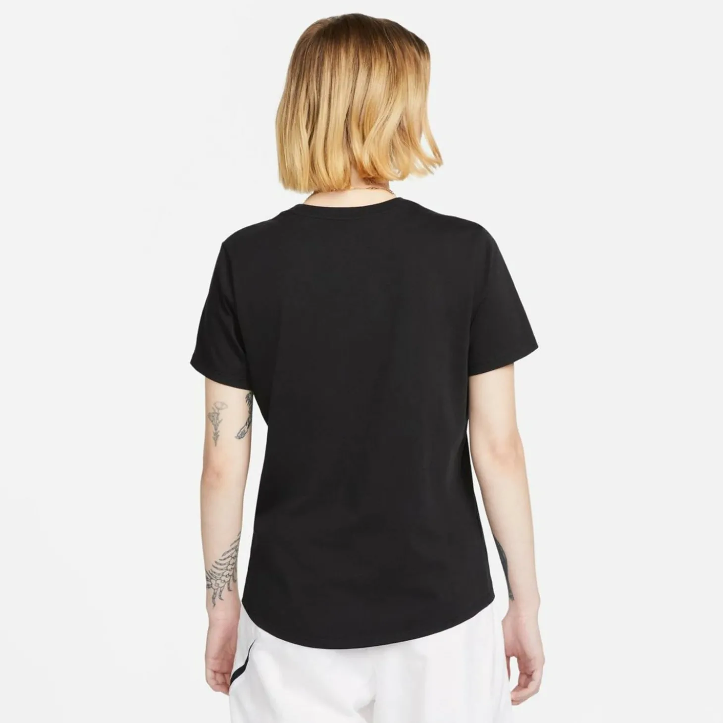 Sportswear Essentials Damen T-Shirt