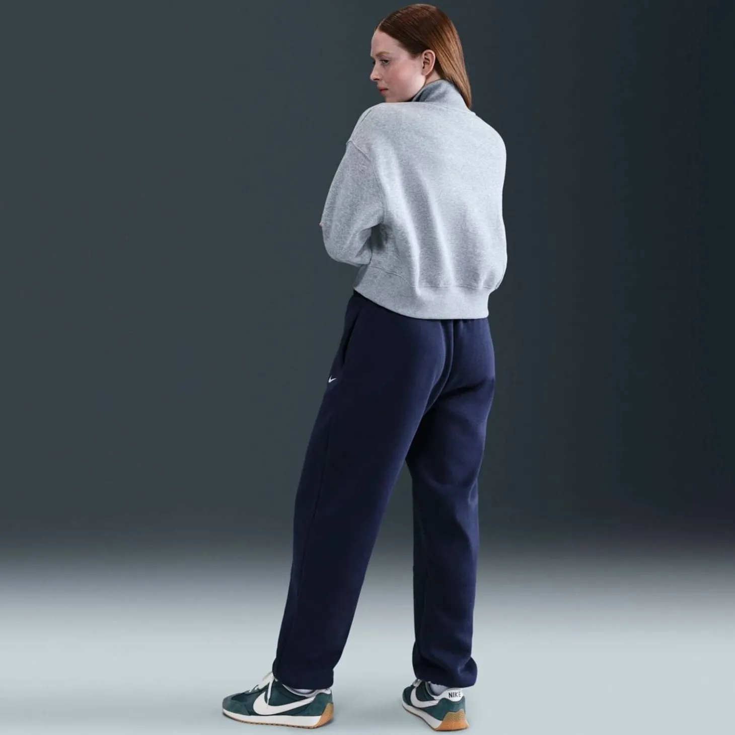 Sportswear Phoenix High-Waisted Oversized Damen Trainingshose