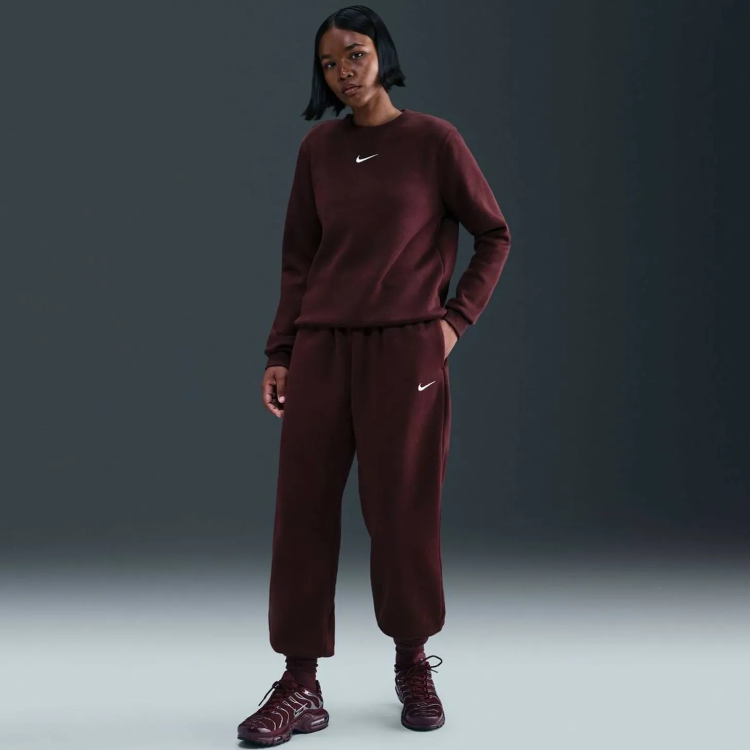 Sportswear Phoenix High-Waisted Oversized Damen Trainingshose