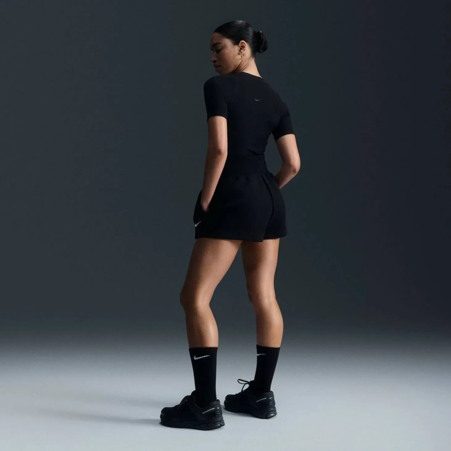 Sportswear Phoenix High-Waisted Loose Damen Shorts