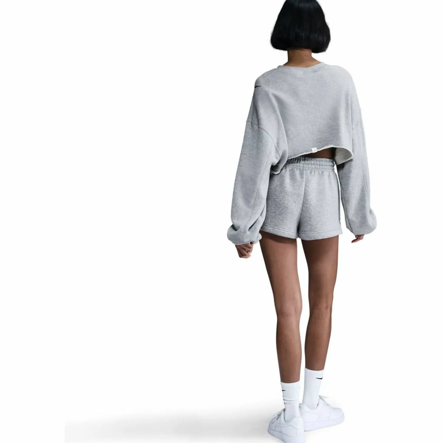 Sportswear Phoenix Mid-Rise 2" Damen Shorts