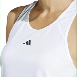 Train Essentials Minimal Branding Racerback Damen T-Shirt